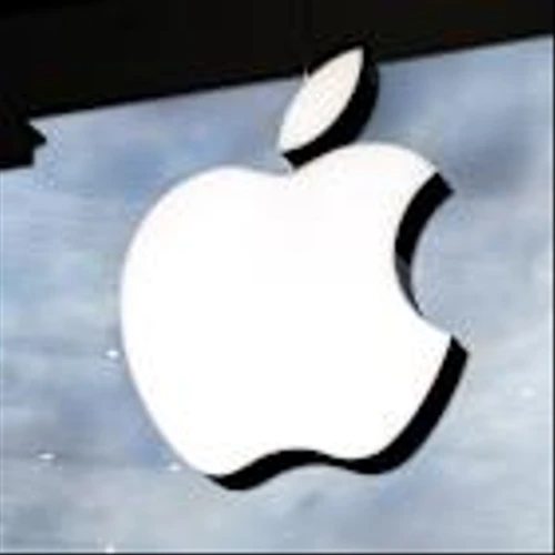 Apple Raises US Investment to $600 Billion as Trump Eyes 100% Chip Tariffs