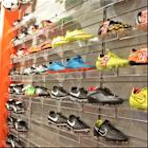 Analyst With $100 Price Target on Nike (NKE) Explains Why He Likes The Stock