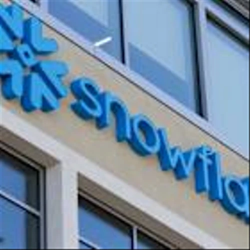 Snowflake Stock Rallies After Analyst Hikes Price Target