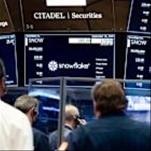 Snowflake’s Growth Is Just Getting Started, Analyst Says. The Stock Is Climbing.