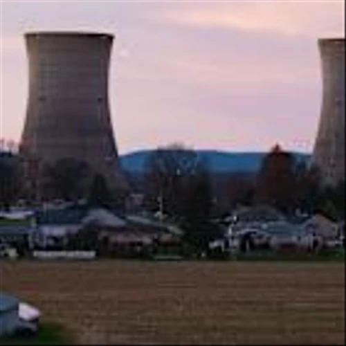 Three Mile Island’s Nuclear Revival Pits Those Who Fled Against Job Seekers