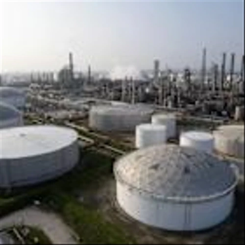 Oil Falls as Saudi Arabia Seeks More Major Production Hikes