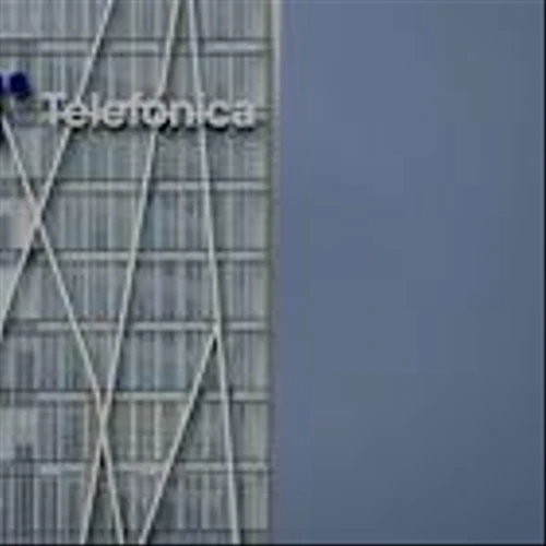 Telefonica hires Citi to sell Chilean business, El Confidencial reports