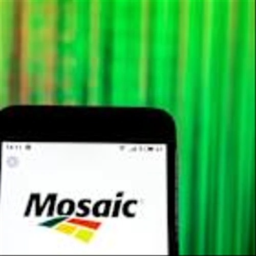 Mosaic Company Stock: Is MOS Outperforming the Materials Sector?