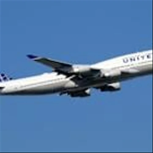 United Airlines Reaches Provisional Deal to Raise Flight Attendant Pay