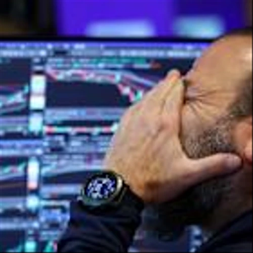 US IT hardware stocks tumble as Morgan Stanley flags slowing demand