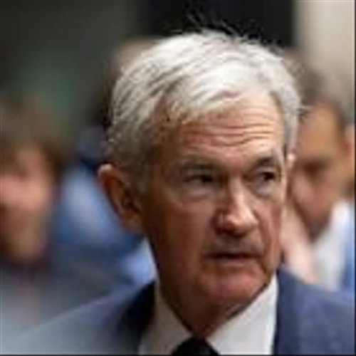 ‘Fodder for a recession’: Top economist Mark Zandi warns about so many Americans ‘already living on the financial edge’ in a K-shaped economy