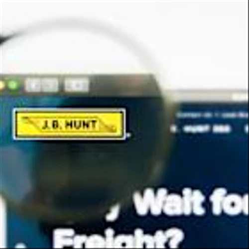 Does J.B. Hunt's Q4 Earnings Beat Justify a Buy Decision Today?