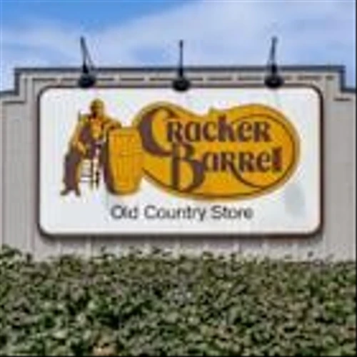 Longtime Cracker Barrel foe urges shareholders to vote against ‘worse than mediocre’ CEO after dismal earnings