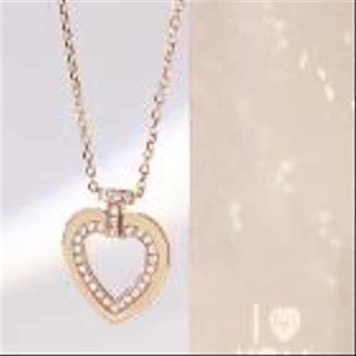 EXCLUSIVE: Sunlight Creates Love Note Projections In New Fred Jewelry Collection