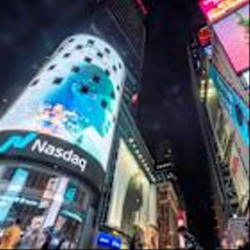 Nasdaq 100 Index Rallies to Record High on Speculation of Earlier Interest Rate Cuts