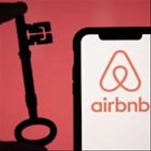 Airbnb Growth Accelerates As Q2 Earnings Beat. Why The Stock Is Falling Anyway.