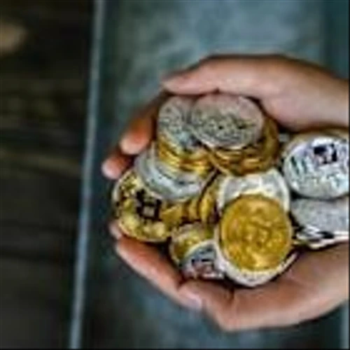 Analysts Are Pounding the Table on This 1 Under-the-Radar Crypto Stock