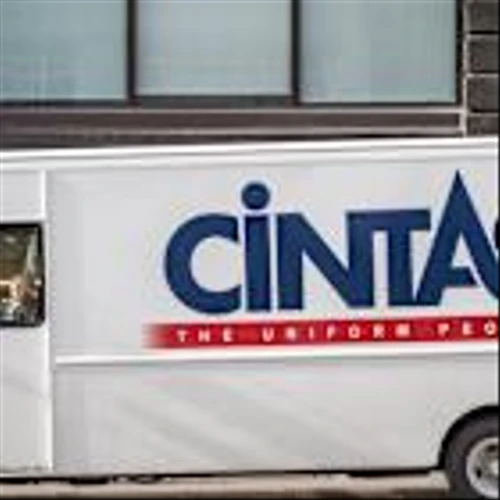 Cintas Raises Full-Year Guidance. The Stock Sinks Anyway.
