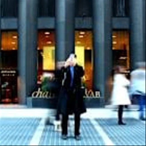 Analysts Get Bullish on Charles Schwab (SCHW)