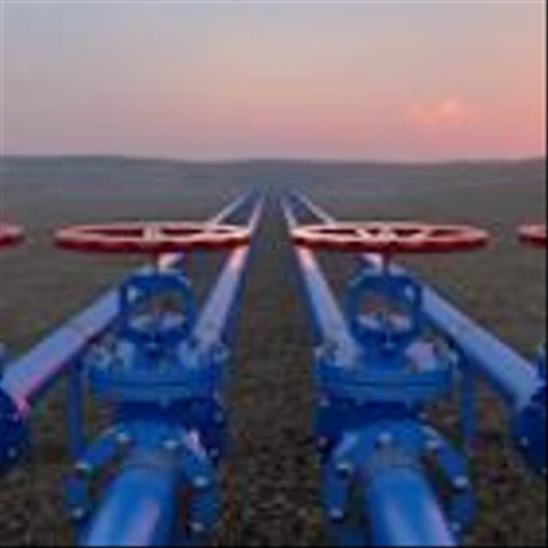 USA Compression Partners Eyes Debt Reduction as Record Cash Flow Powers 1.6x Coverage Target