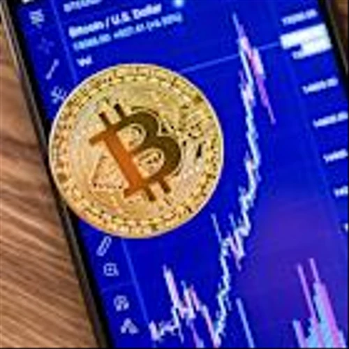 Coinbase Is Eyeing a Stablecoin Acquisition. Should You Buy COIN Stock Here?