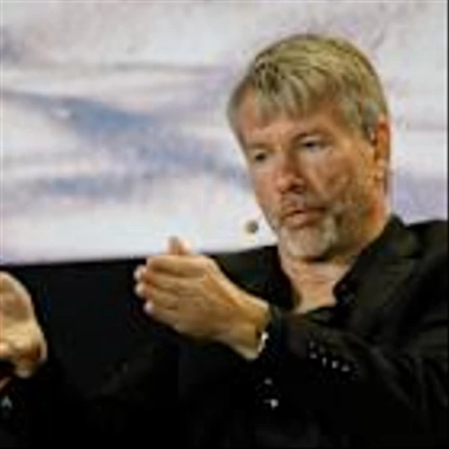 Saylor’s Strategy Raises Reserve, Pauses Bitcoin Purchases