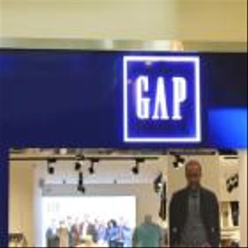 Can Gap's Flagship Brand Continue to Sustain Momentum Ahead?