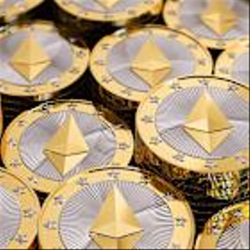 Cathie Wood Just Loaded Up on This High-Flying Crypto Stock. Should You Follow Her Lead?