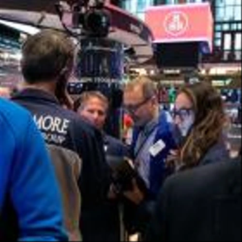 U.S. Stocks Notch Fresh Highs As Fed Maintains Rate Forecast