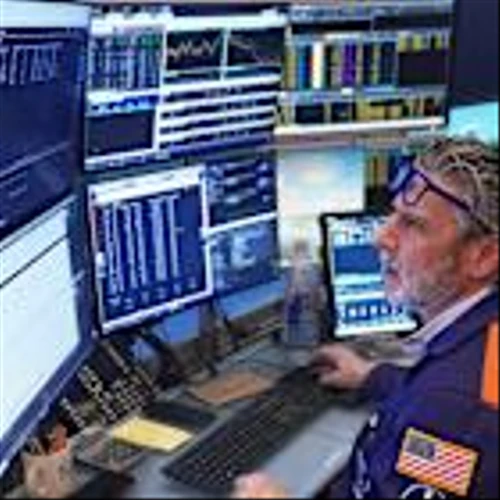 5 industries that have gotten rocked by the AI 'scare trade' defining markets this year