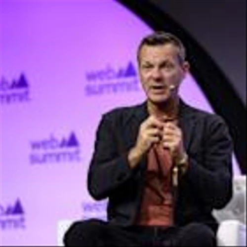 Asana’s new CEO says getting a job in Silicon Valley isn’t harder for Gen Z than it was for him—he shares his own ‘donut box’ hack for getting hired