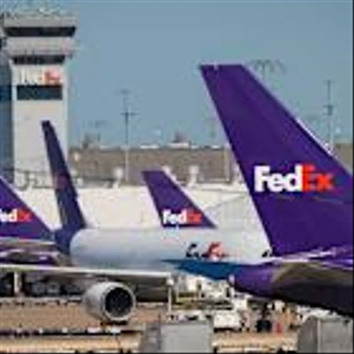 Why FedEx Stock Is Diving After It Broke This Decade-Long Trend