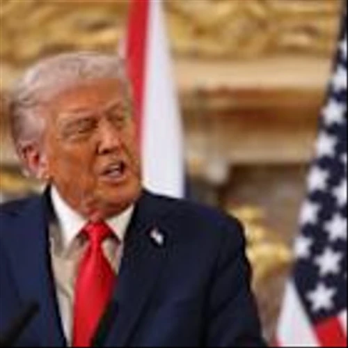 Trump Threatens Licenses of TV Stations That Criticize Him