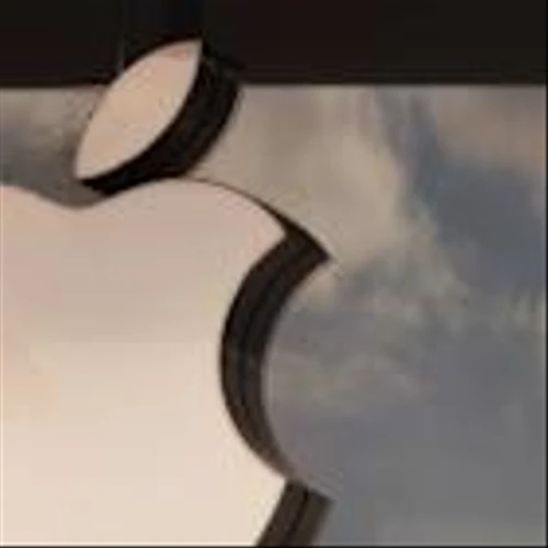 Apple Faces a Memory Crunch. Why Analysts Say the Stock Is Still a Buy.