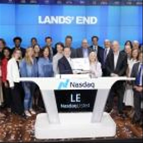 Lands’ End Rings Nasdaq Opening Bell to Celebrate 10th Anniversary of its Listing on the Exchange