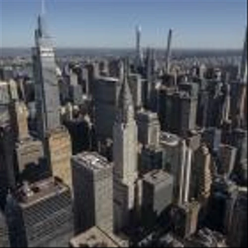 NYC-area banks' to-do lists: Deposit growth, CRE reduction