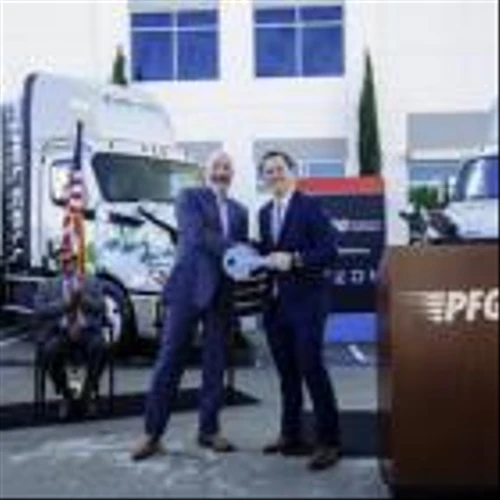 HYZON DELIVERS FIRST FOUR FUEL CELL ELECTRIC VEHICLES TO PERFORMANCE FOOD GROUP