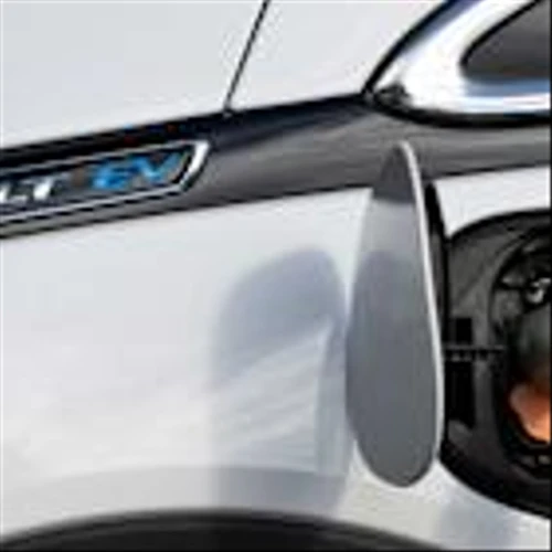 Big 3 automakers scaling back EV plans for 2026