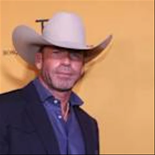 Taylor Sheridan leases his ranch to Paramount for $50K/week — how to generate rental income without an estate