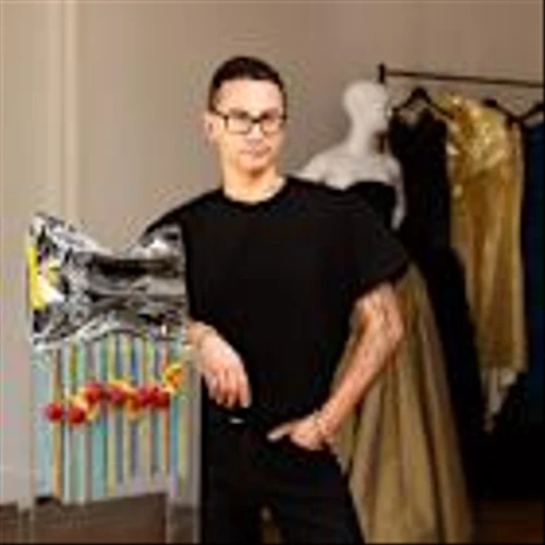 Sipping with Style: Capri Sun and Christian Siriano Introduce the Fan-Fueled Pouch Purse