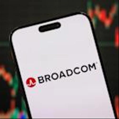 Broadcom stock soars as Wall Street cheers AI chips as 'leading alternative' to Nvidia