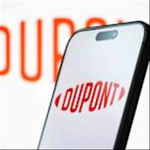 DuPont Tops Profit, Sales Estimates, Gives Estimate of Tariff Impact