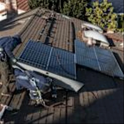 Solar Stocks Fall as Senate Bill Ends Key Tax Credits Early