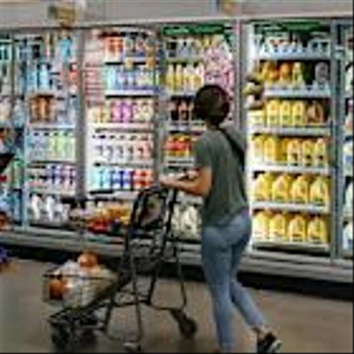 Kroger Lifts Outlook as Quarterly Sales Edge Higher