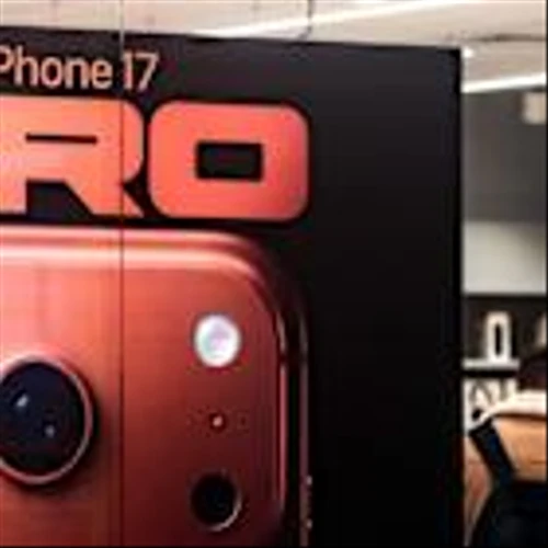 Apple gets 2 price target lifts, 3M raises outlook again