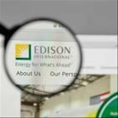 Is Edison International Stock Outperforming the Dow?