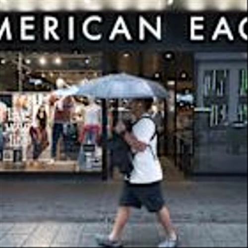 American Eagle Stock Drops After Apparel Retailer Pulls Outlook