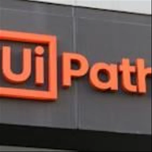 Analysts Applaud UiPath's AI Traction, But Net New ARR Slide Sparks Caution