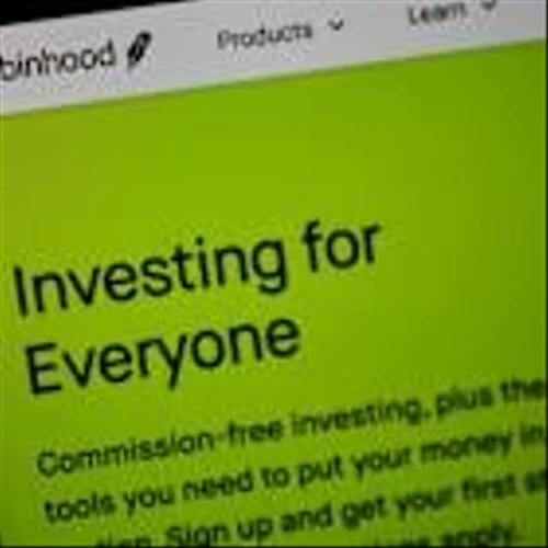 Robinhood or AppLovin Could Join S&P 500 if Paramount Is Dumped