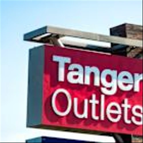 Here's How You Can Earn $100 In Passive Income By Investing In Tanger Stock