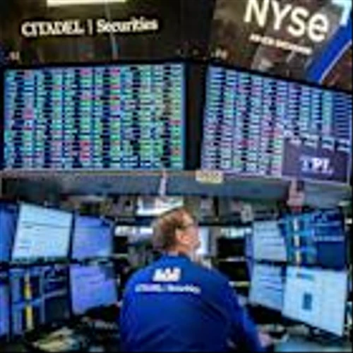 Wall Street’s Booming June Is Big Bet Against Economy Doomsayers