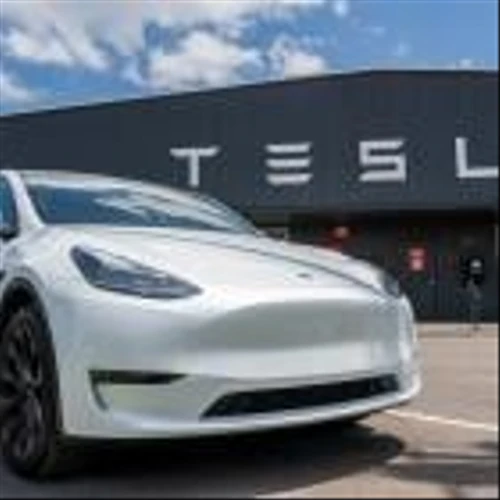 3 Charts For Investors to Watch Friday: Alphabet, Tesla, Altice USA