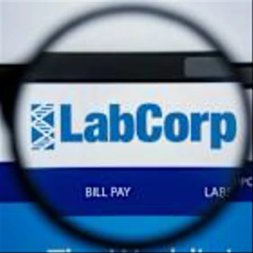 Do Wall Street Analysts Like Labcorp Holdings Stock?
