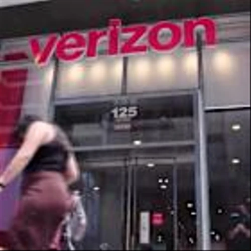 Verizon boosts annual forecast, shares rise